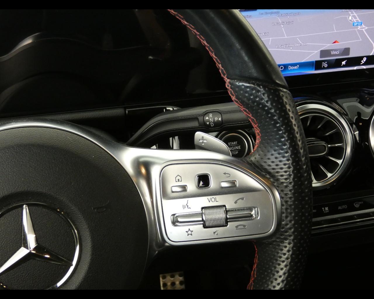 Mercedes-Benz GLA (H247) - GLA 200 d Automatic Premium