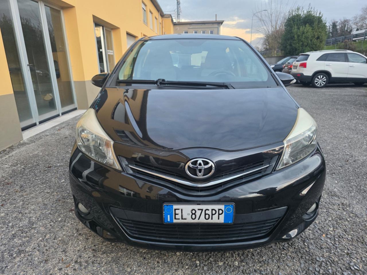 Toyota Yaris 1.4 D-4D 5 porte Lounge