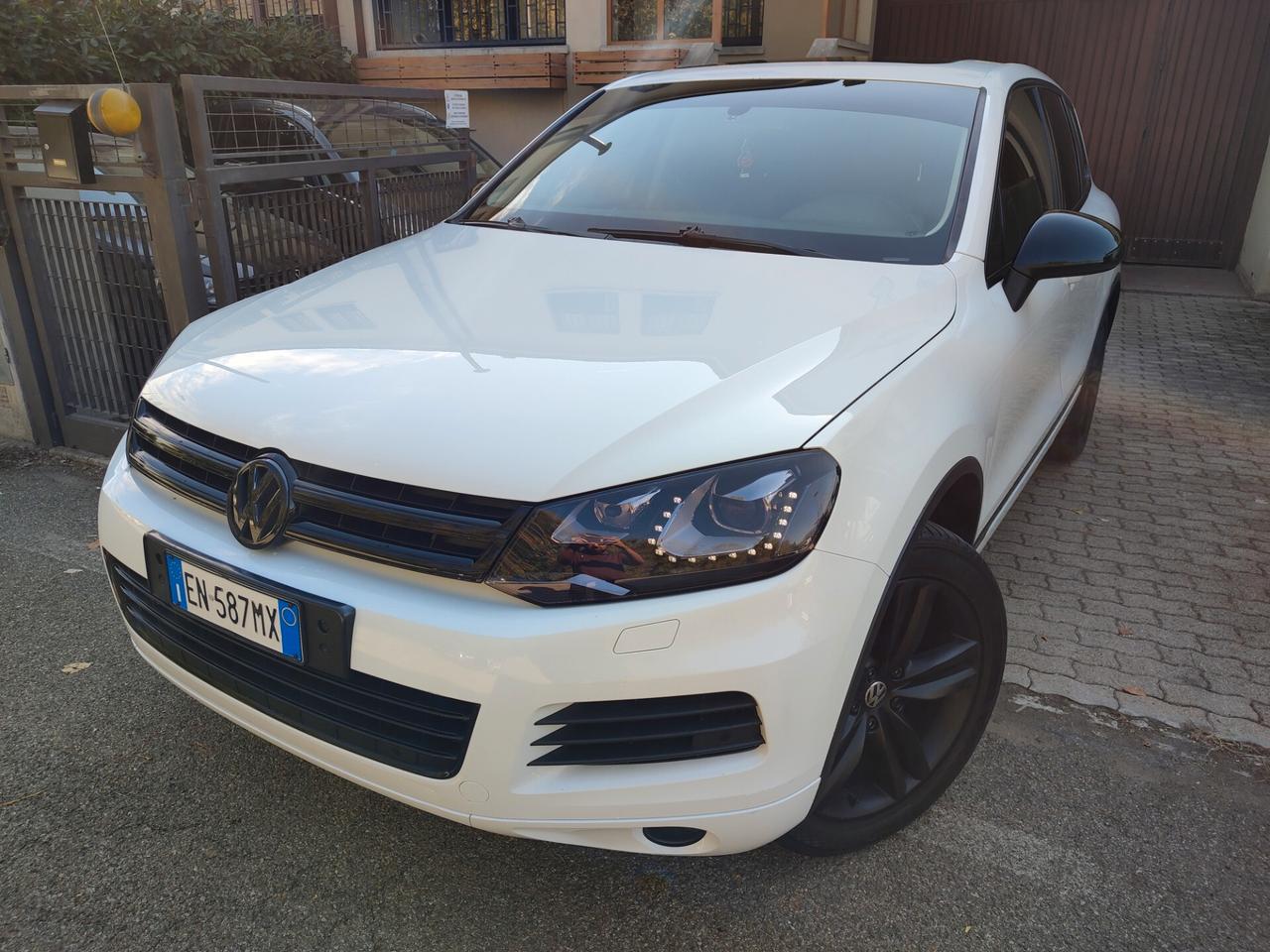 VOLKSWAGEN TOUAREG TDV6 FULL OPT NUOVA IN TUTTO UNICA