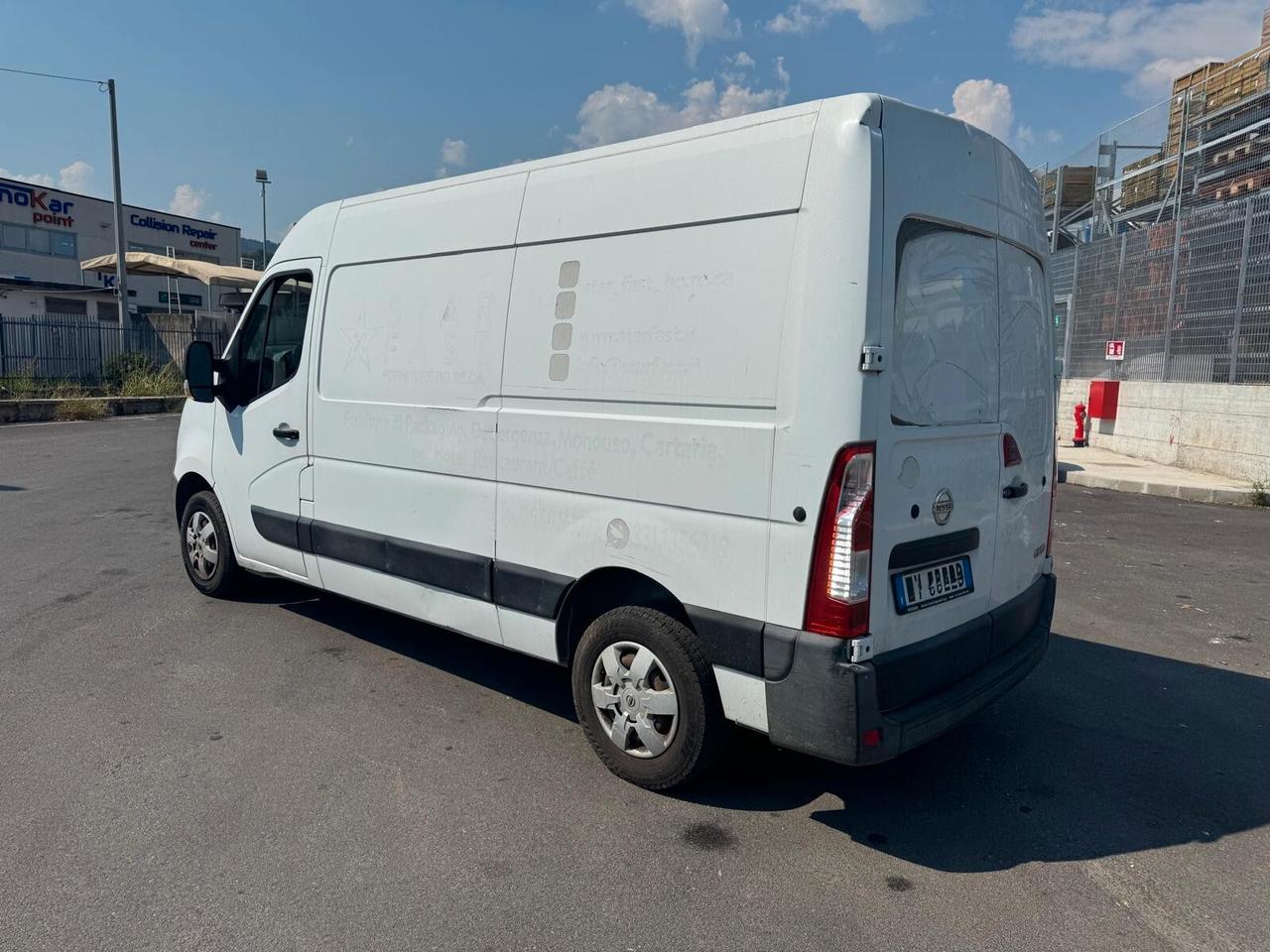 Nissan NV400 35 2.3 dCi Furgone