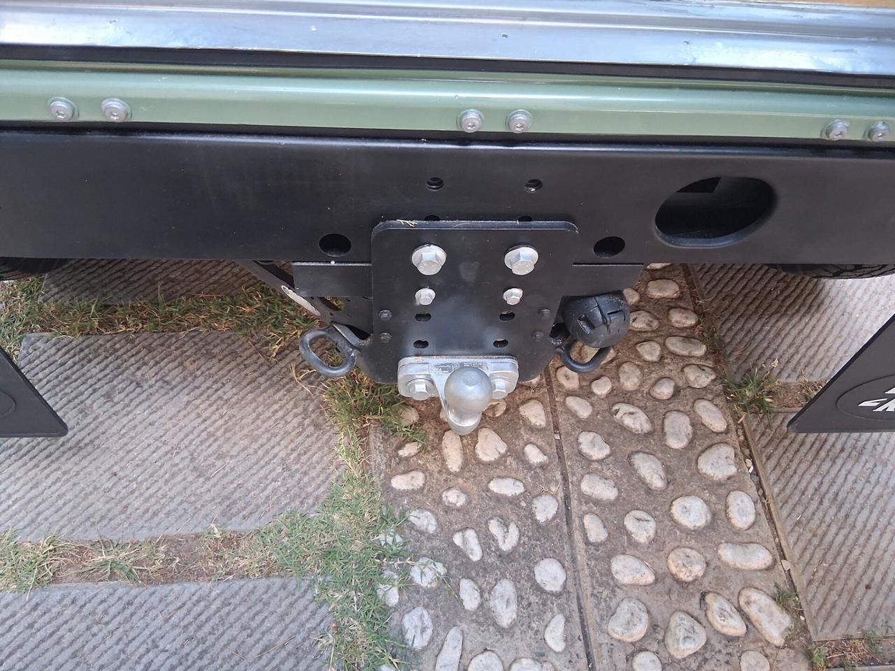 Land Rover Defender 90 2.2 TD4 Station Wagon E N1