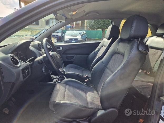 FORD Fiesta S 1.6 Tdci 90 Cv *Neopatentati*