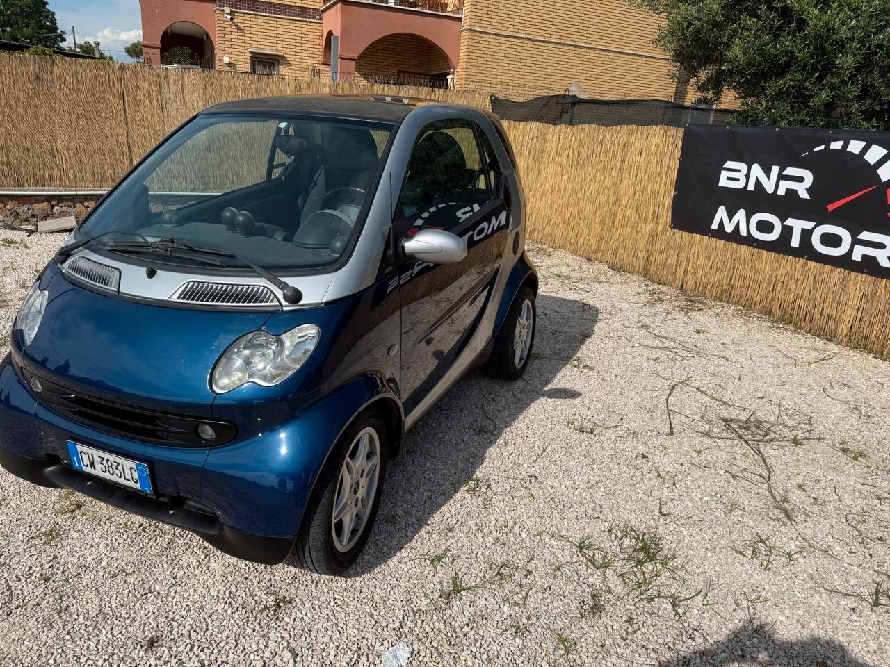 Smart ForTwo 700 coupé pure (37 kW)