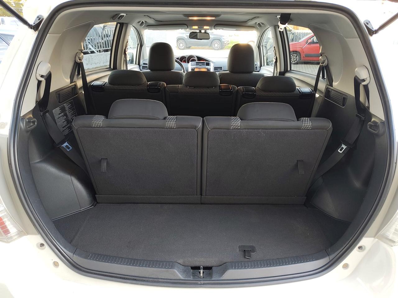 Toyota Verso 1.6 D-4D 7 posti *TETTO PANORAMA*