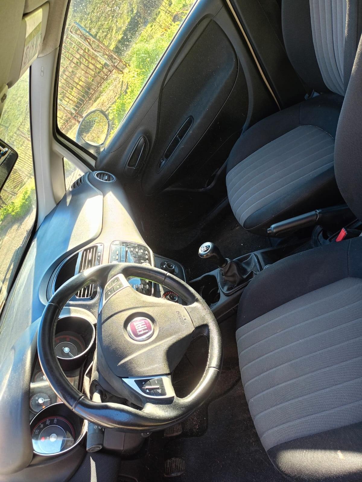 Fiat Punto 1.3 MJT II S&S 95 CV 5 porte Street