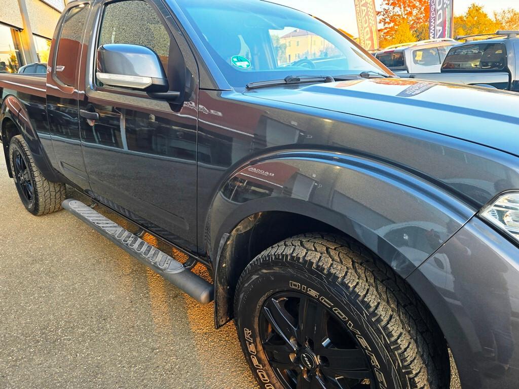 Nissan Navara 2.5 dCi 190CV King Cab LE DA VETRINA!