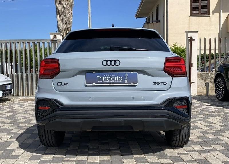 Audi Q2 S Line interno ed esterno 2.0 TDI 150CV S-Tronic 35