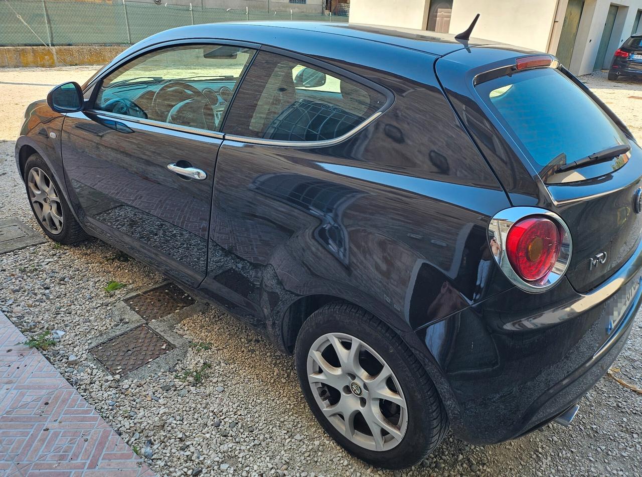 Alfa Romeo MiTo 1.4 T 120 CV GPL Distinctive Sport Pack