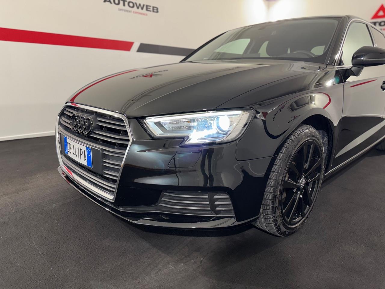 Audi A3 SPB 35 TDI S tronic Admired Identity Black