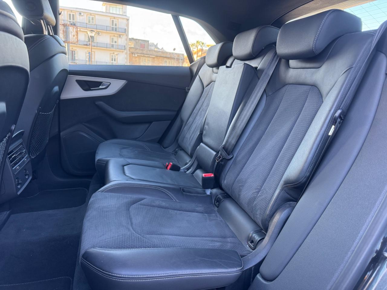 AUDI Q8 45 TDI QUATTRO S-LINE FULL IVA ESPOSTA