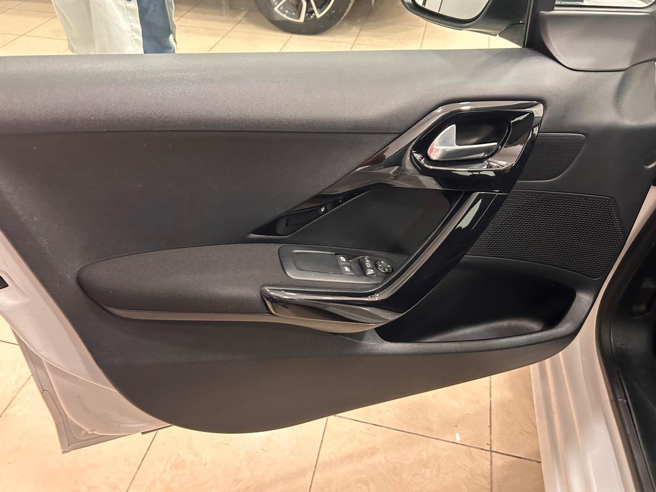 Peugeot 208 BlueHDi 75 5 porte Allure