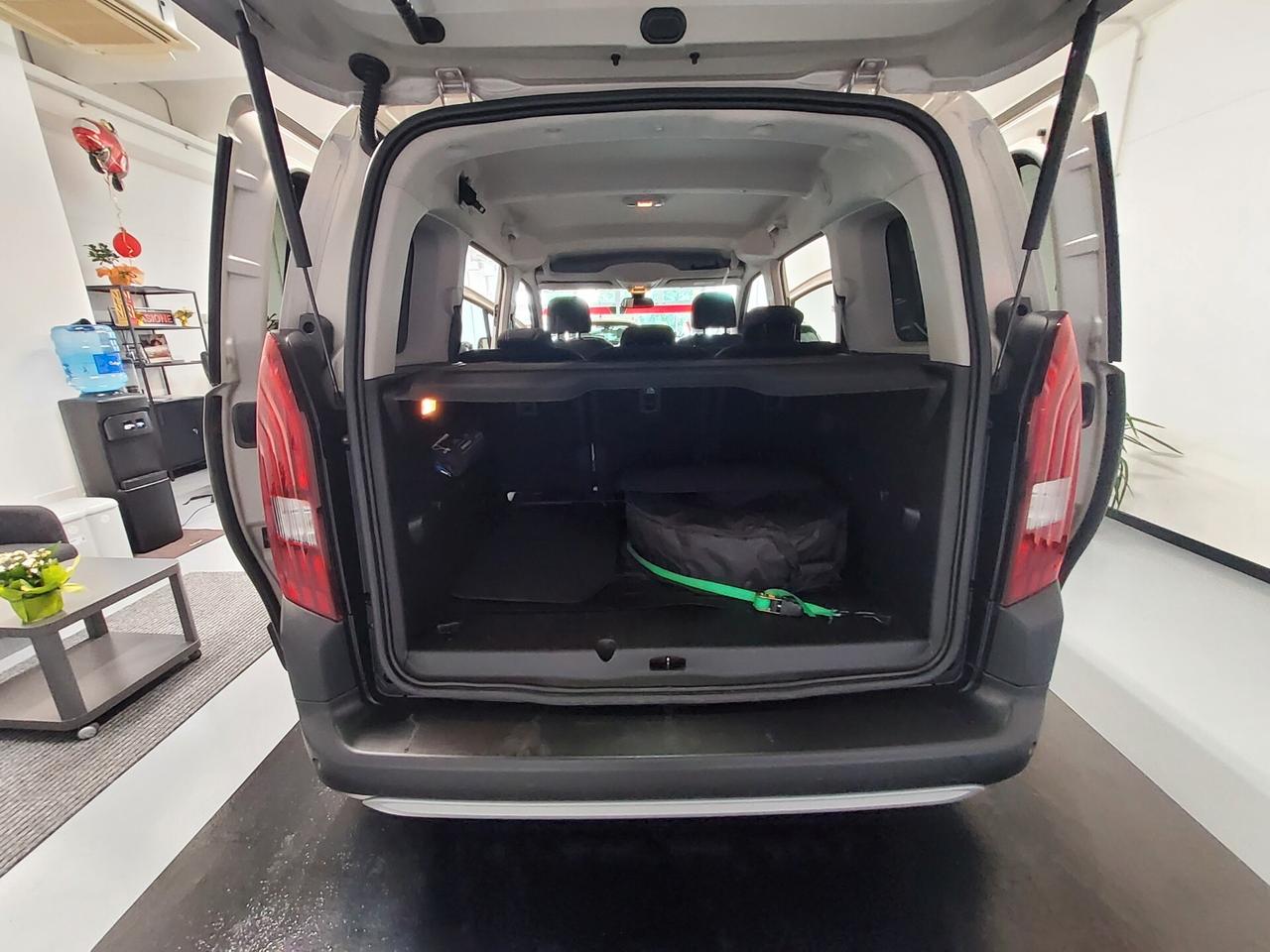 Peugeot Rifter BlueHDi 130 S&S EAT8 GT Line Standard