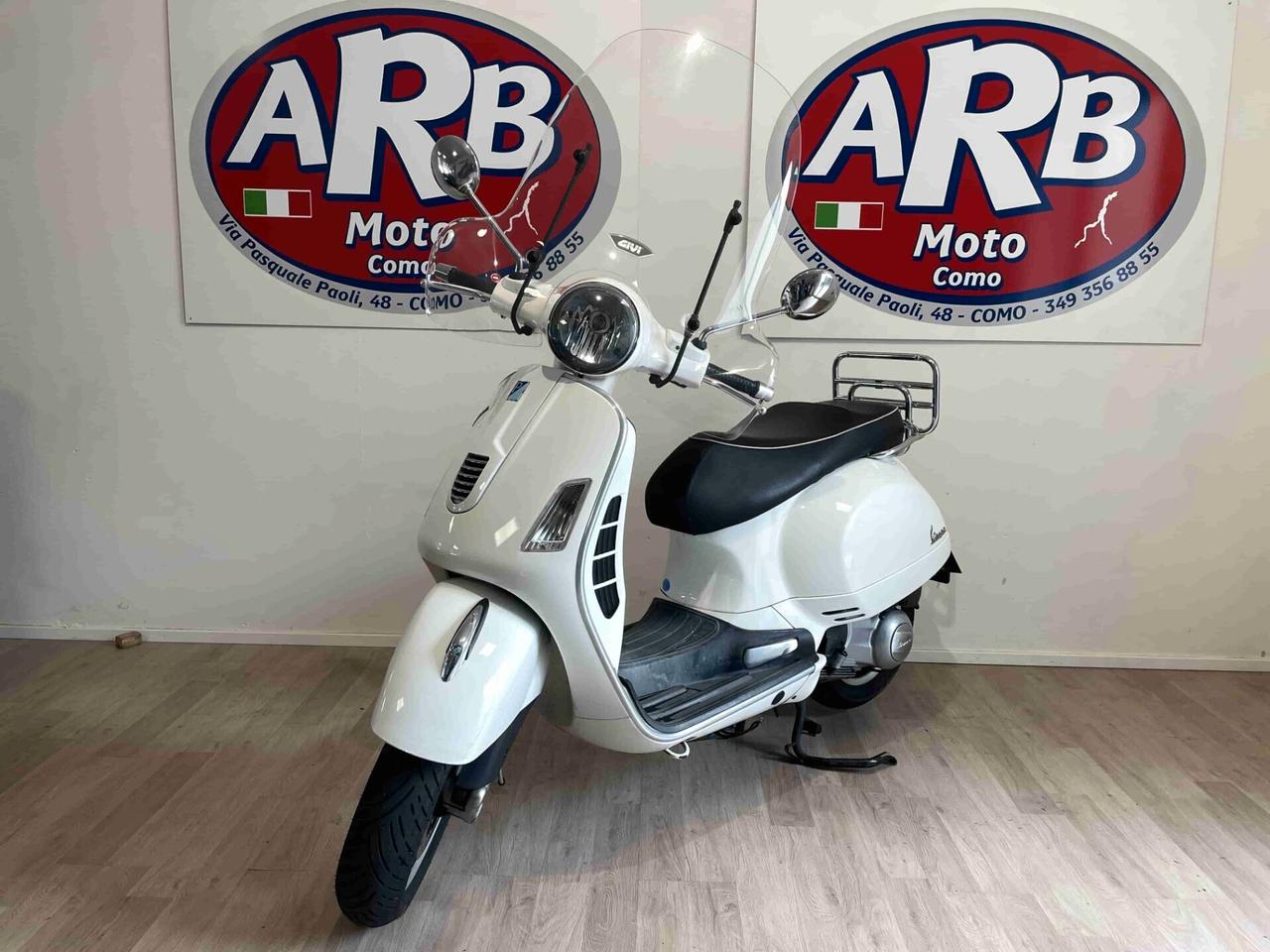 Piaggio Vespa 300 GTS 300ie