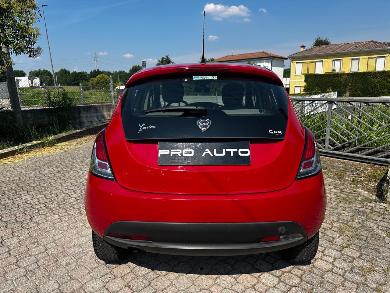 Lancia Ypsilon 0.9 TwinAir 85 CV 5 porte Metano Ecochic Gold