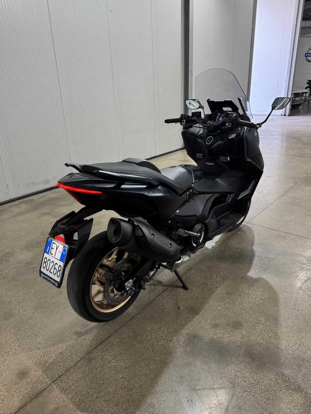 Yamaha TMAX 560 tech max