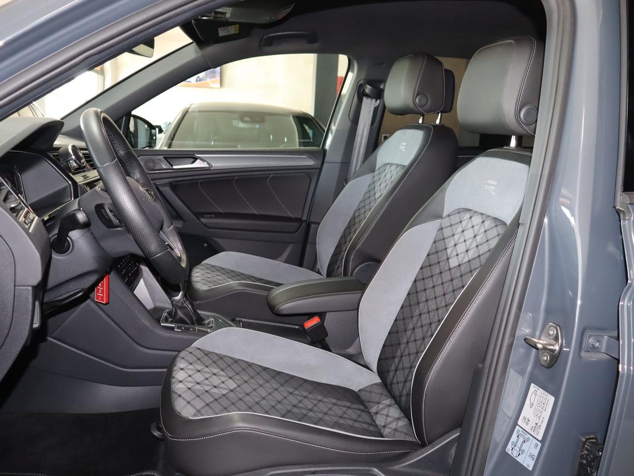 Volkswagen Tiguan R Line 1.5 TSI #10982