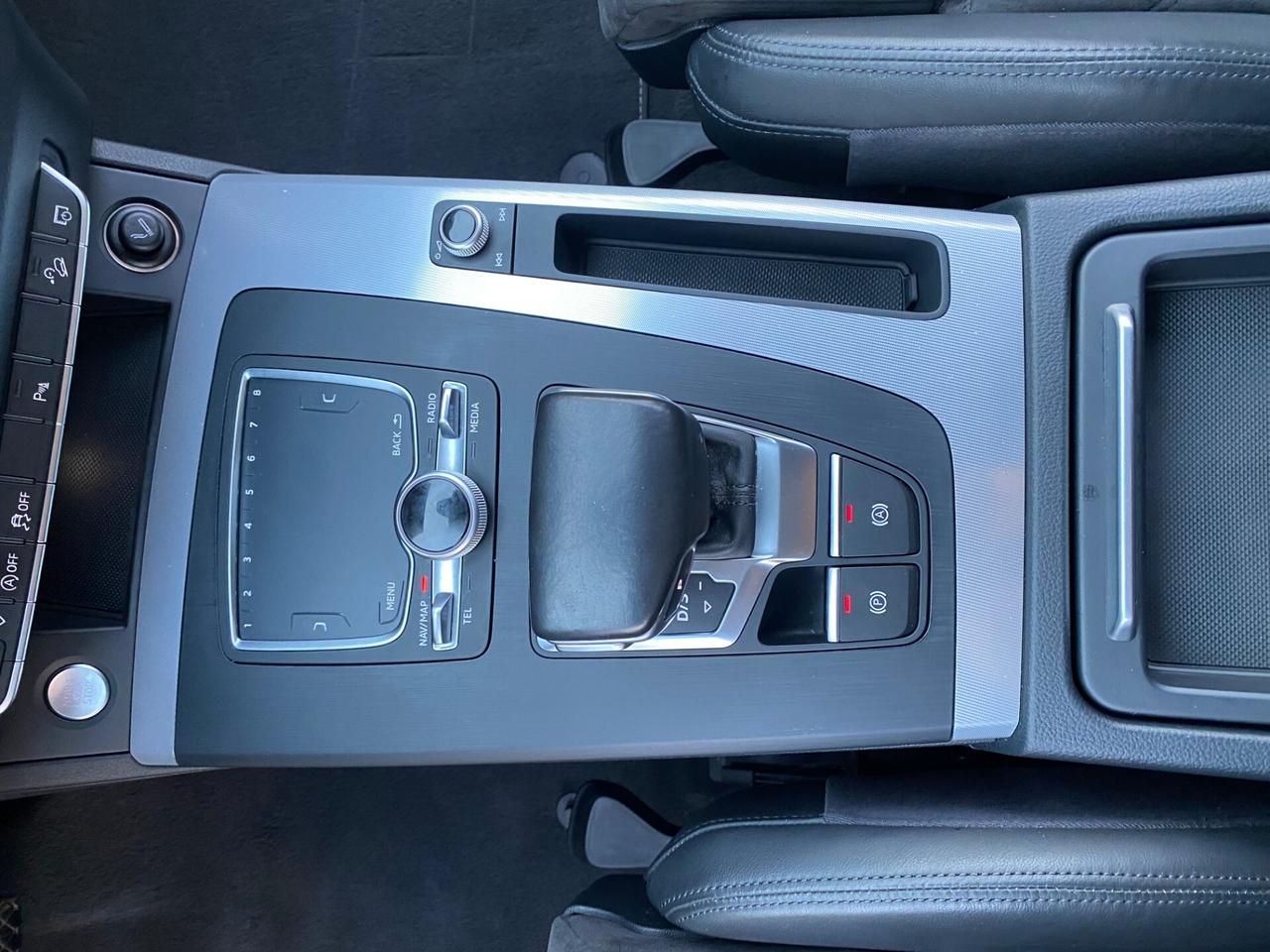 Audi Q5 2.0 TDI quattro S tronic Design Sport