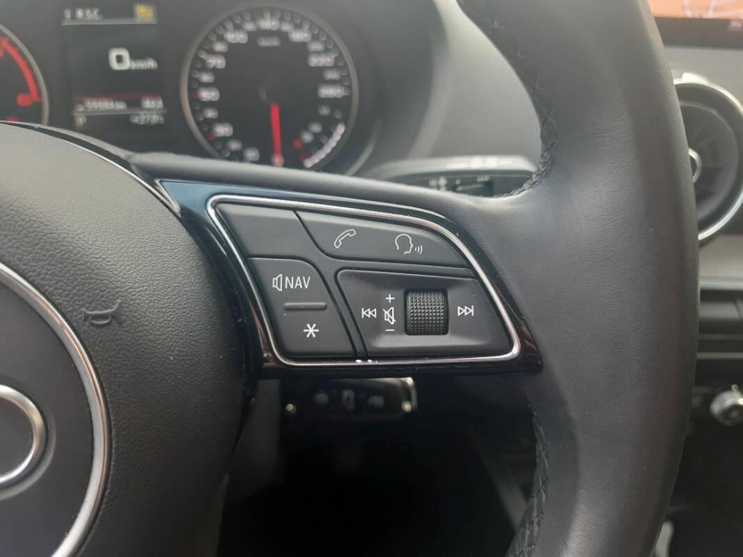 Audi Q2 2.0 30 tdi Business S-Tronic 116CV