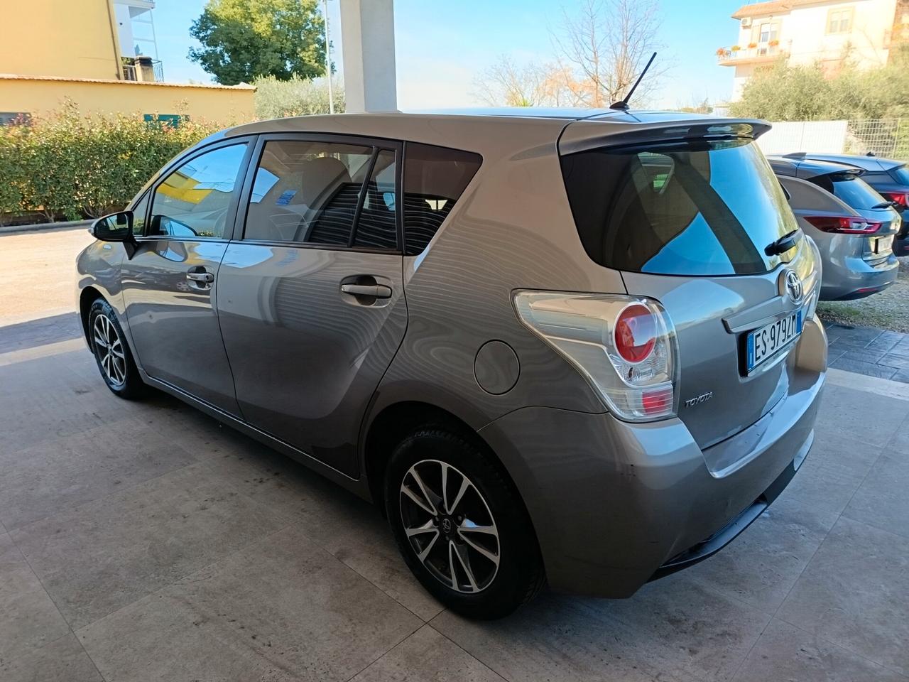 Toyota Verso 1.6 D-4D Style 7 posti