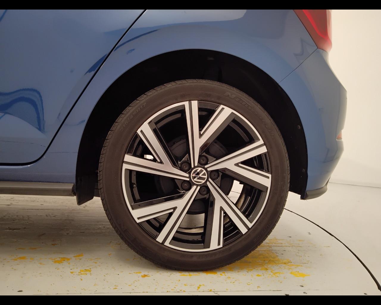 VOLKSWAGEN Polo VI 2022 - Polo 1.0 tsi R-Line 95cv