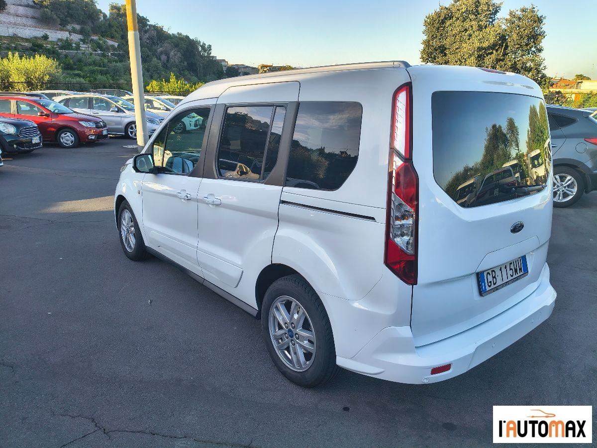 FORD - Tourneo Connect - 1.5 TDCi 120CV aut. Tit.