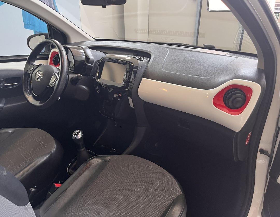 TOYOTA Aygo 2ª serie - Aygo 1.0 VVT-i 69 CV 5 porte x-cool