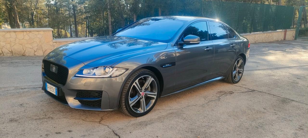 Jaguar XF 2.0 D 180 CV R-Sport