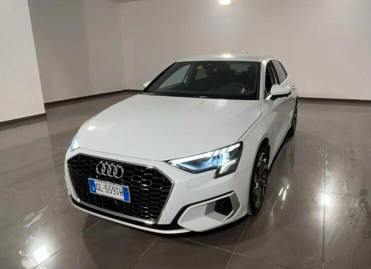 AUDI A3 G-TRON BUSINESS ADVANCED + MATRIX