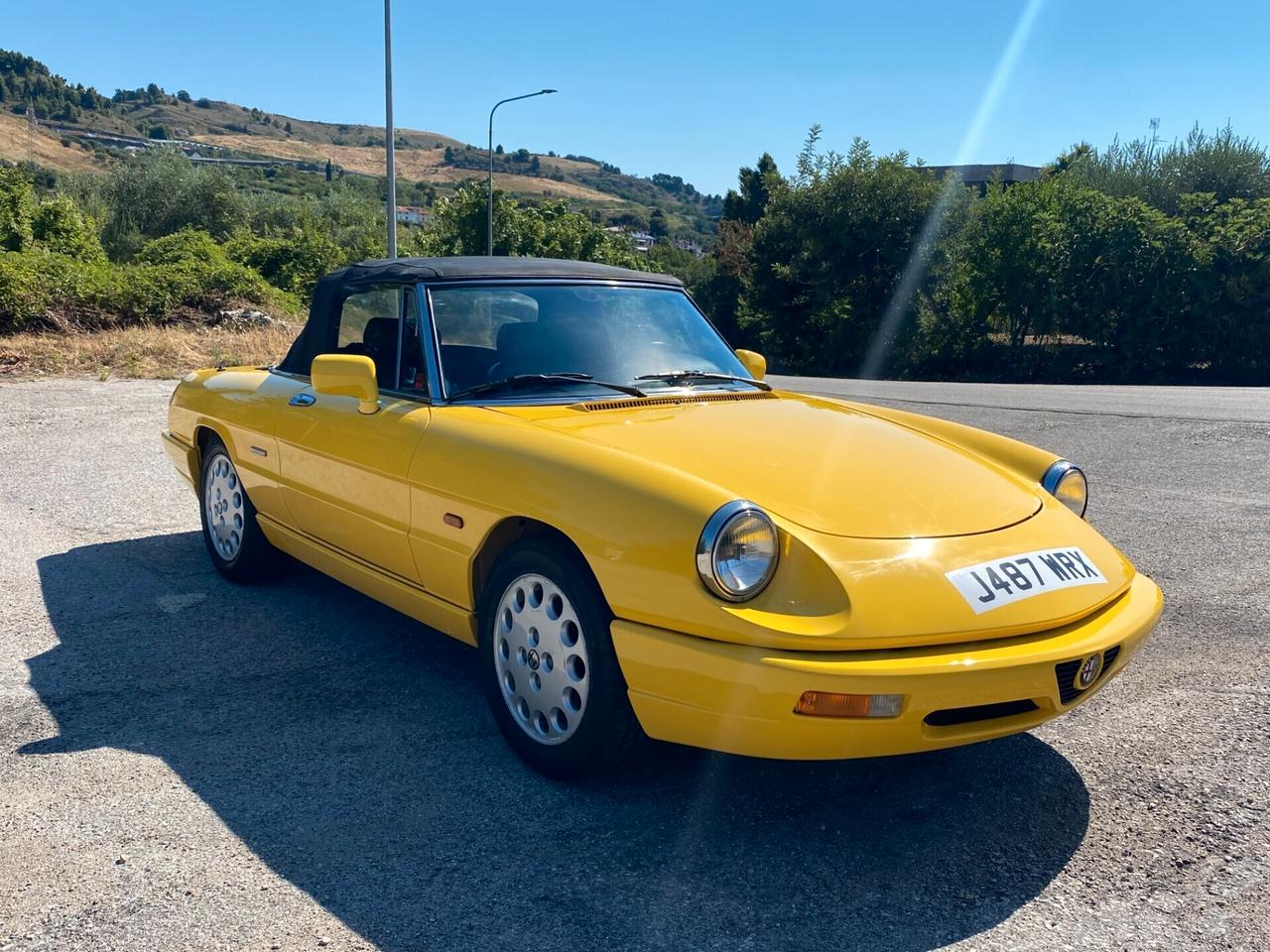 Alfa Romeo DUETTO SPIDER