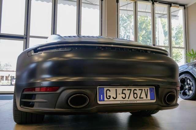 Porsche 992 911 Carrera