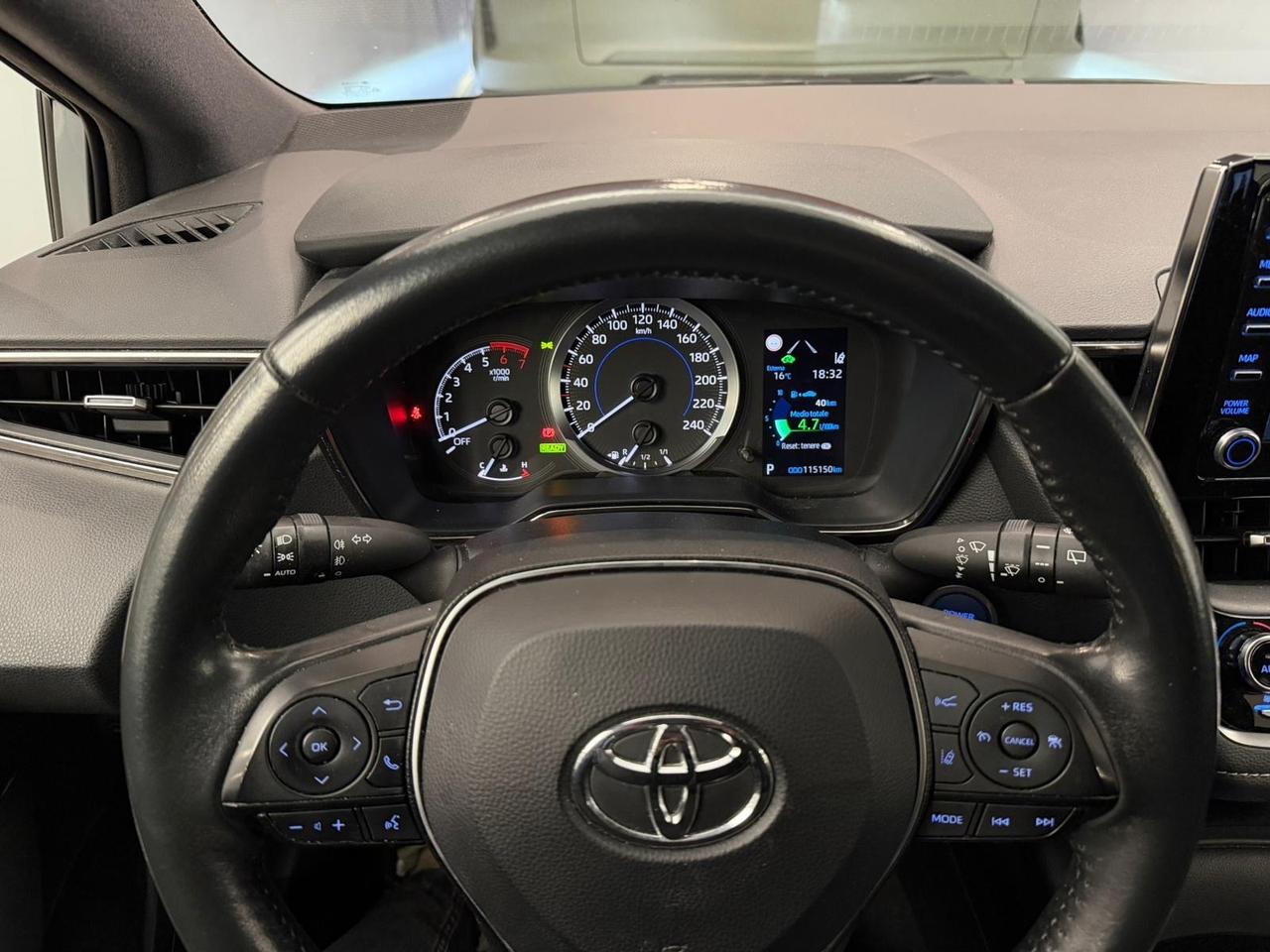 Toyota Corolla Touring Sports 1.8 Hybrid Business Tech