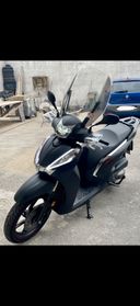 HONDA SH 300 i SPORT ABS E ANTISLITTAMENTO 15000 KM TENUTO DA AMATORE PERFETTO