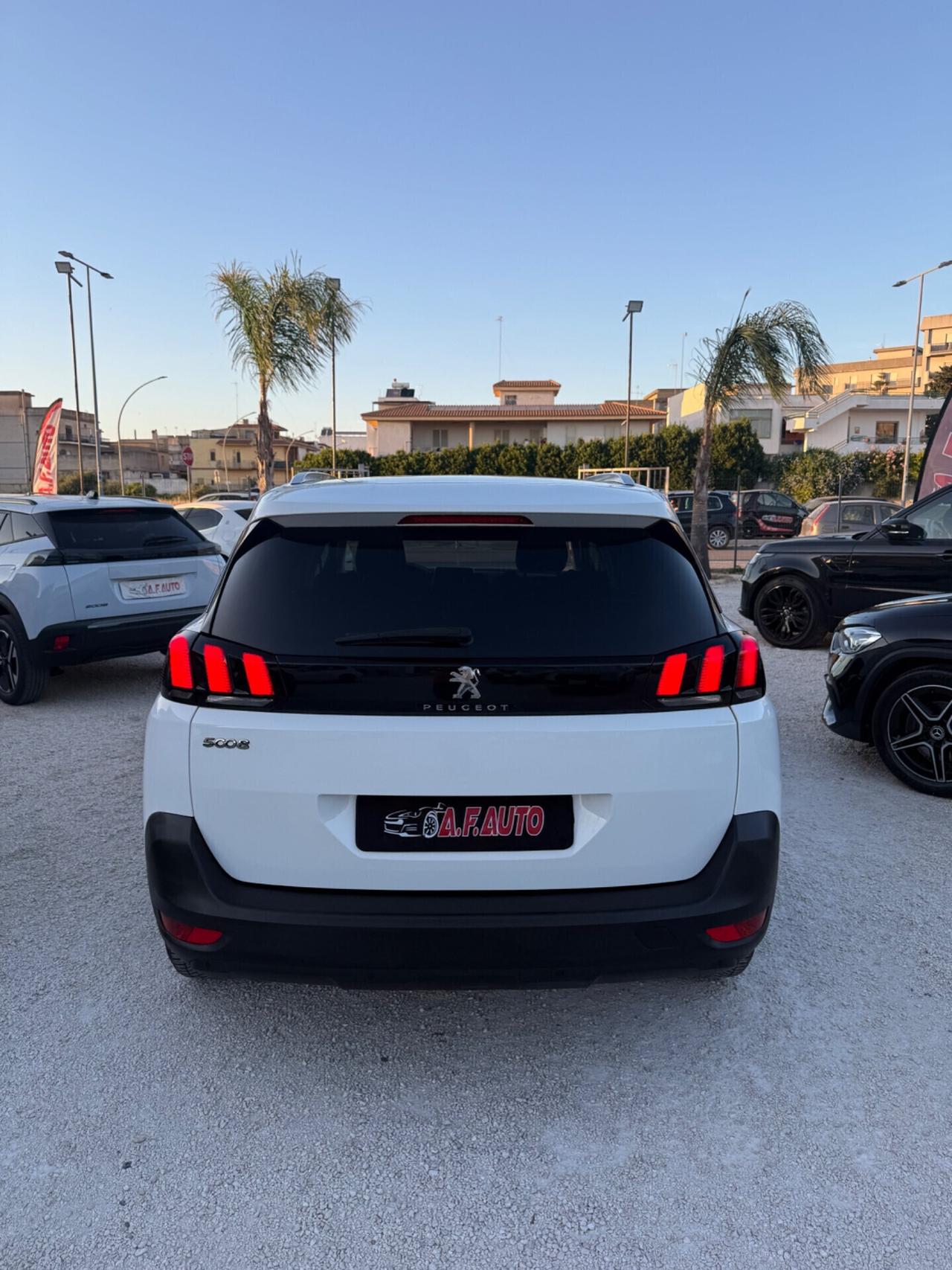 Peugeot 5008 BlueHDi 130 S&S EAT8 Allure
