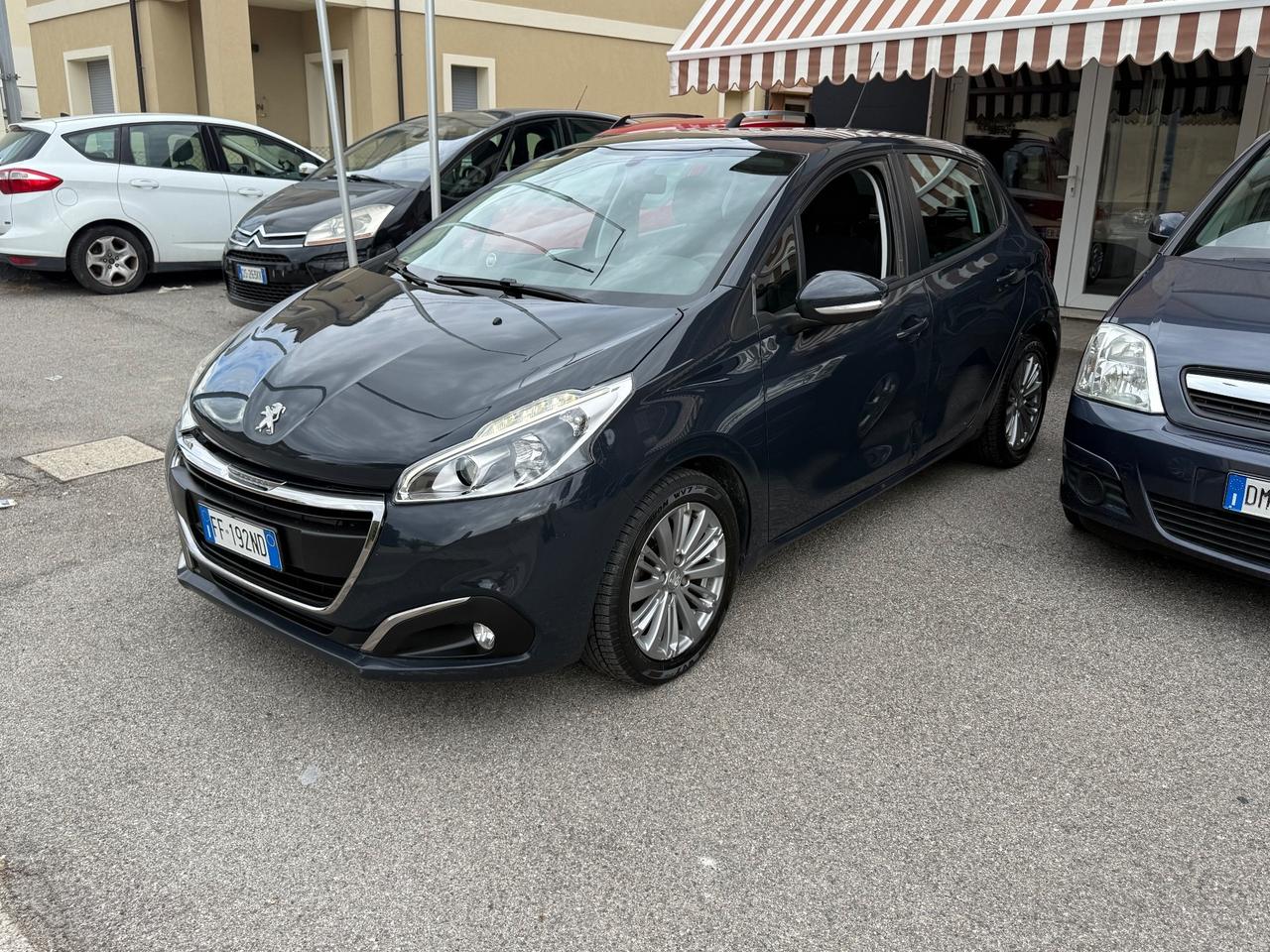 Peugeot 208 PureTech 82 5 porte Allure
