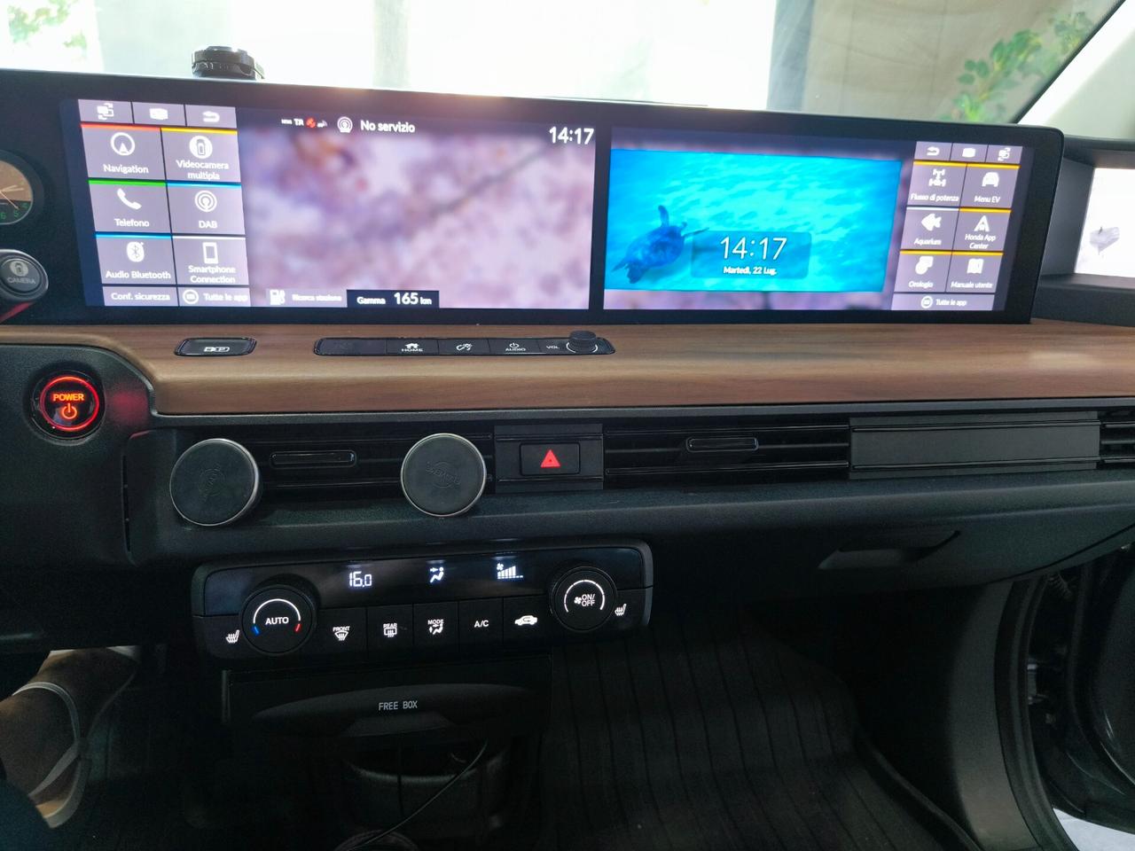 Honda e