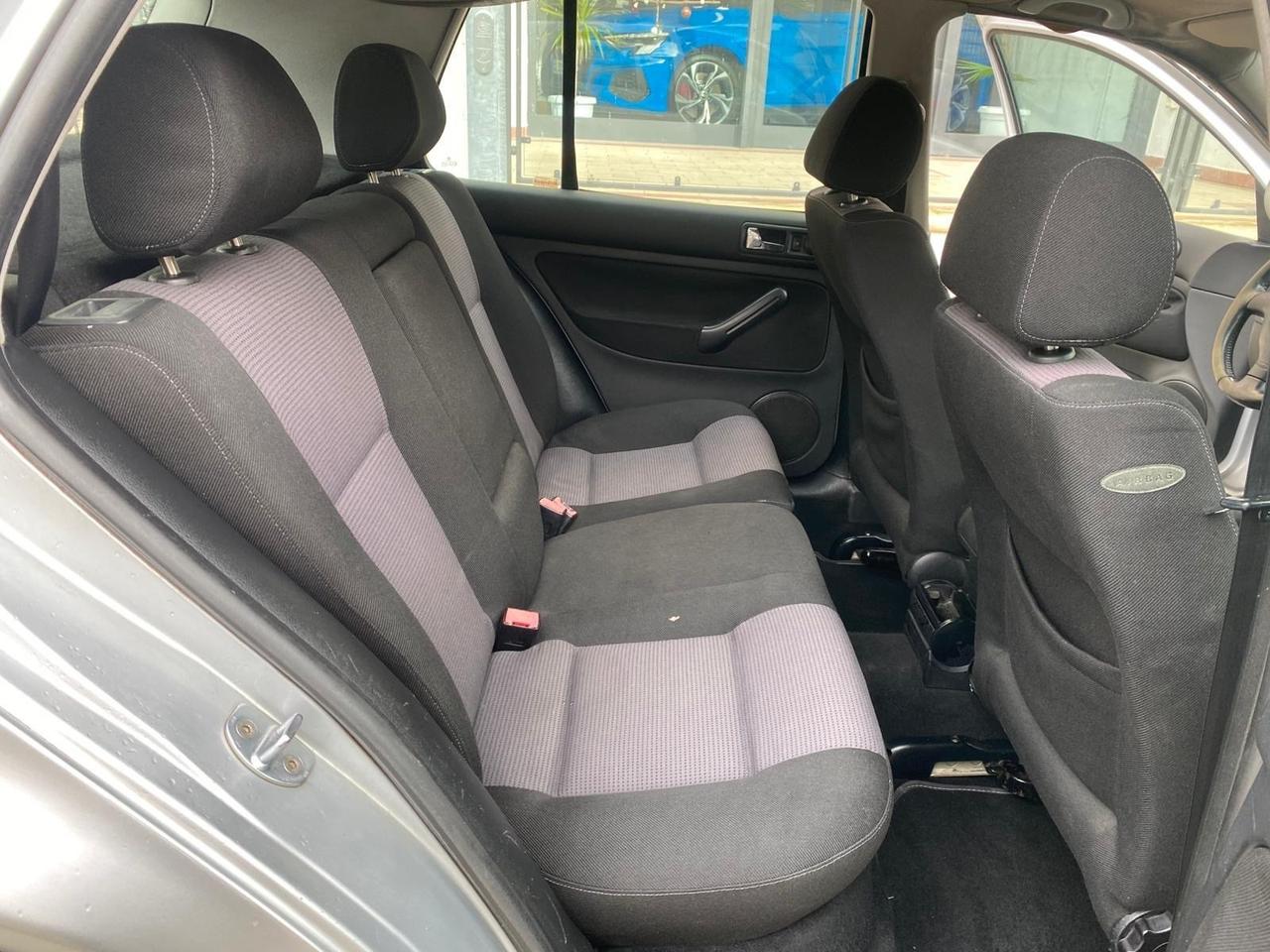 Volkswagen Golf 1.9 TDI 130CV 5p HIGHLINE 6M