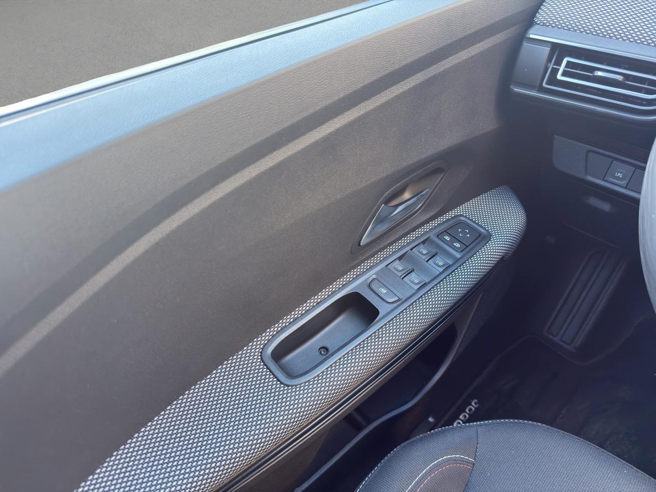 Dacia Jogger 1.0 TCe GPL 100 CV 7 posti Extreme Up