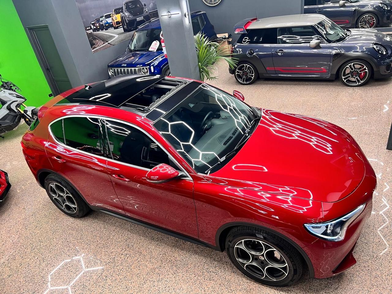 Alfa Romeo Stelvio 2.2 Turbodiesel 180 CV AT8 Q4 Executive red competition