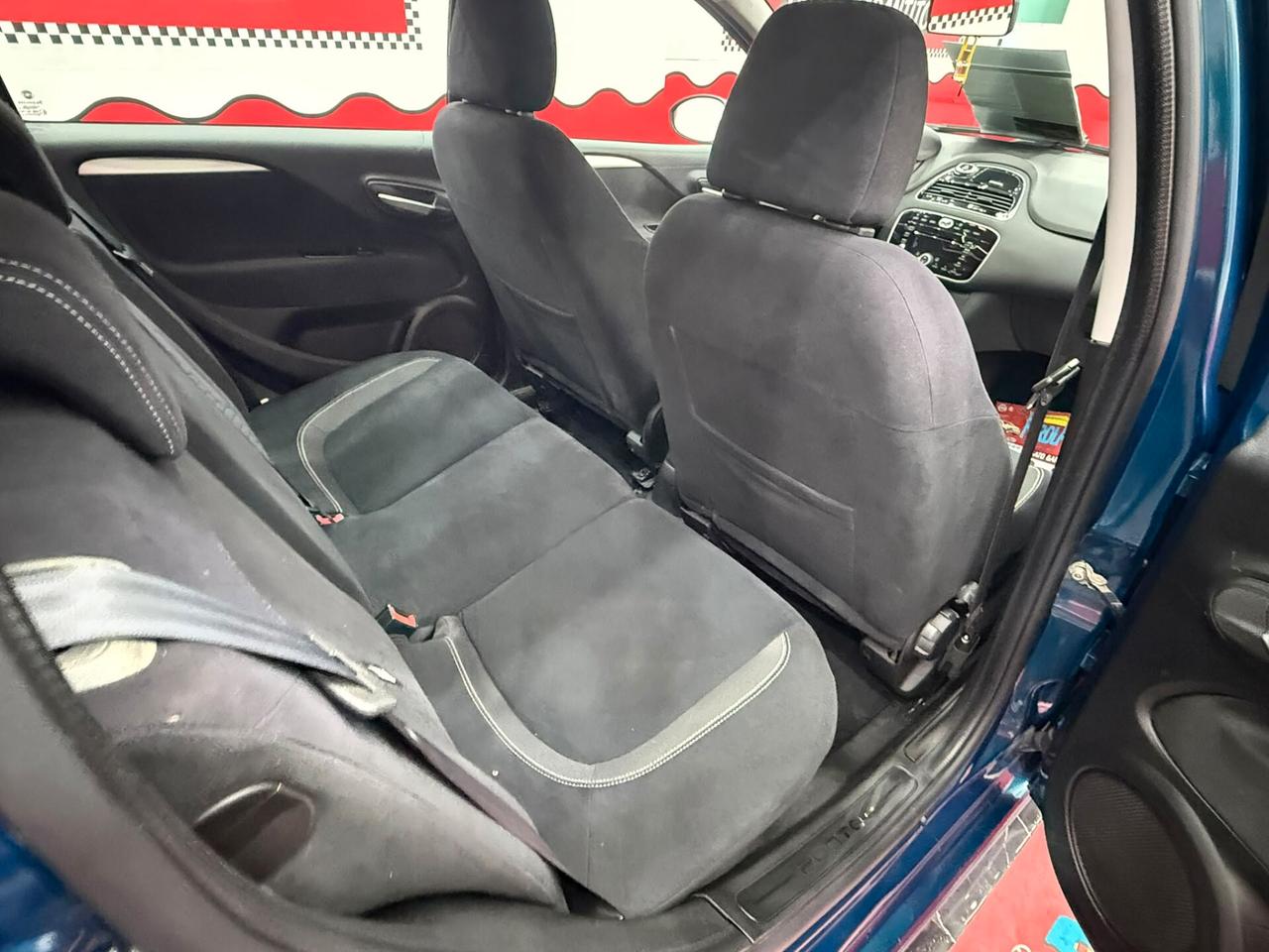 Fiat Punto 1.3 MJT 75cv Virgin Radio - 2012