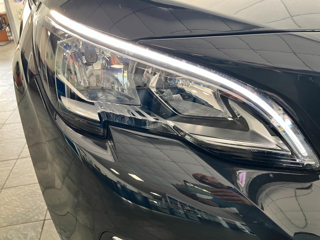 Peugeot 3008 BlueHDi 130 S&S Active