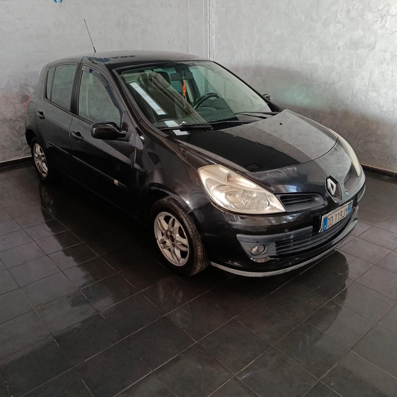 Renault Clio 1.2 BENZINA