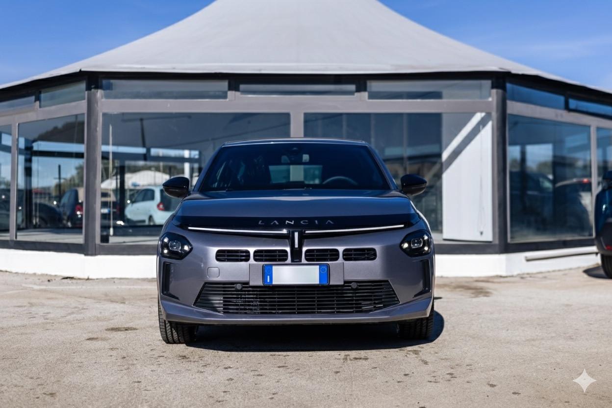 LANCIA YPSILON 1.2 HYBRID e-DCT – EDIZIONE LIMITATA CASSINA