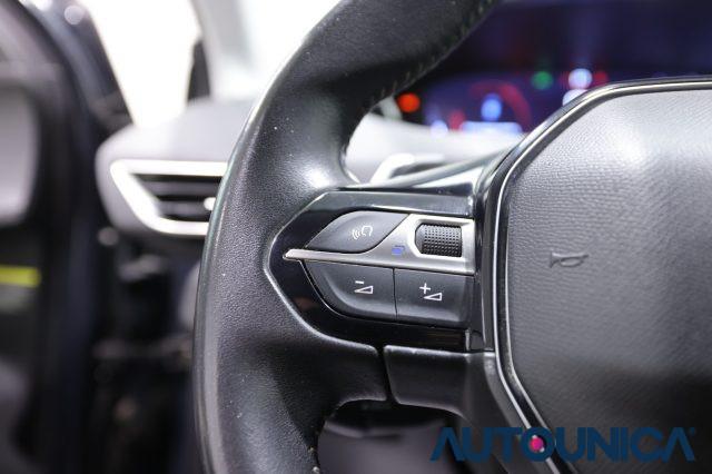 PEUGEOT 3008 BLUEHDI 130 S&S EAT8 ALLURE FARI LED NEOPATENTATI