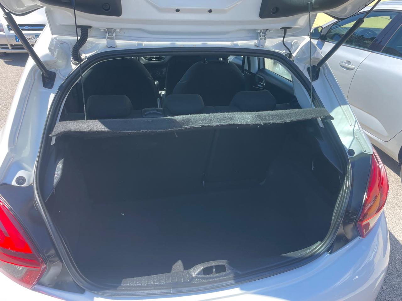 PEUGEOT 208 1.2 BENZINA 82 (CV) 2018