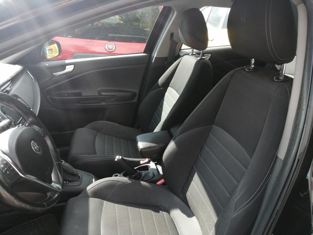 Alfa Romeo Giulietta 1.6 JTDm TCT 120 CV Super