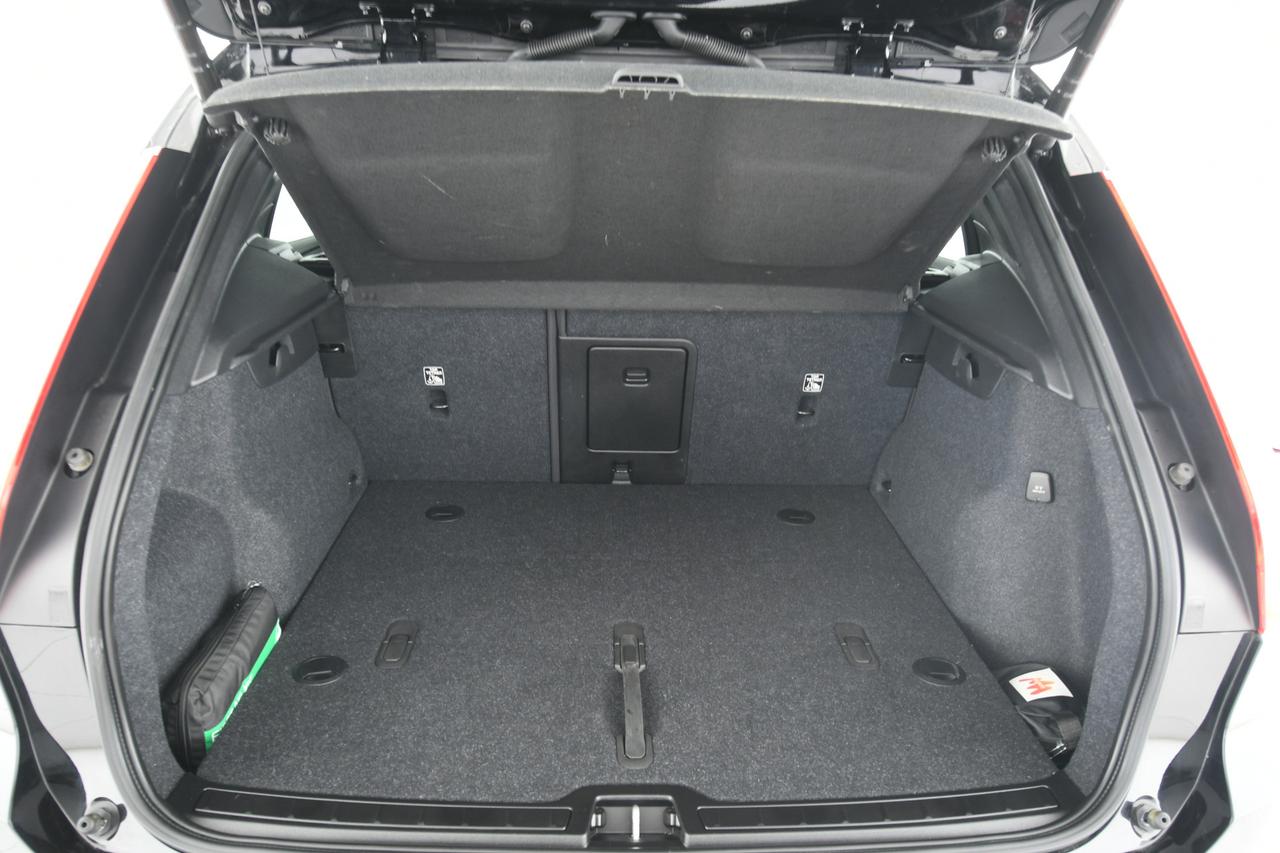 VOLVO XC40 N1 1.5 T2 Momentum Core geartronic CAMERA+PREZZO+IVA