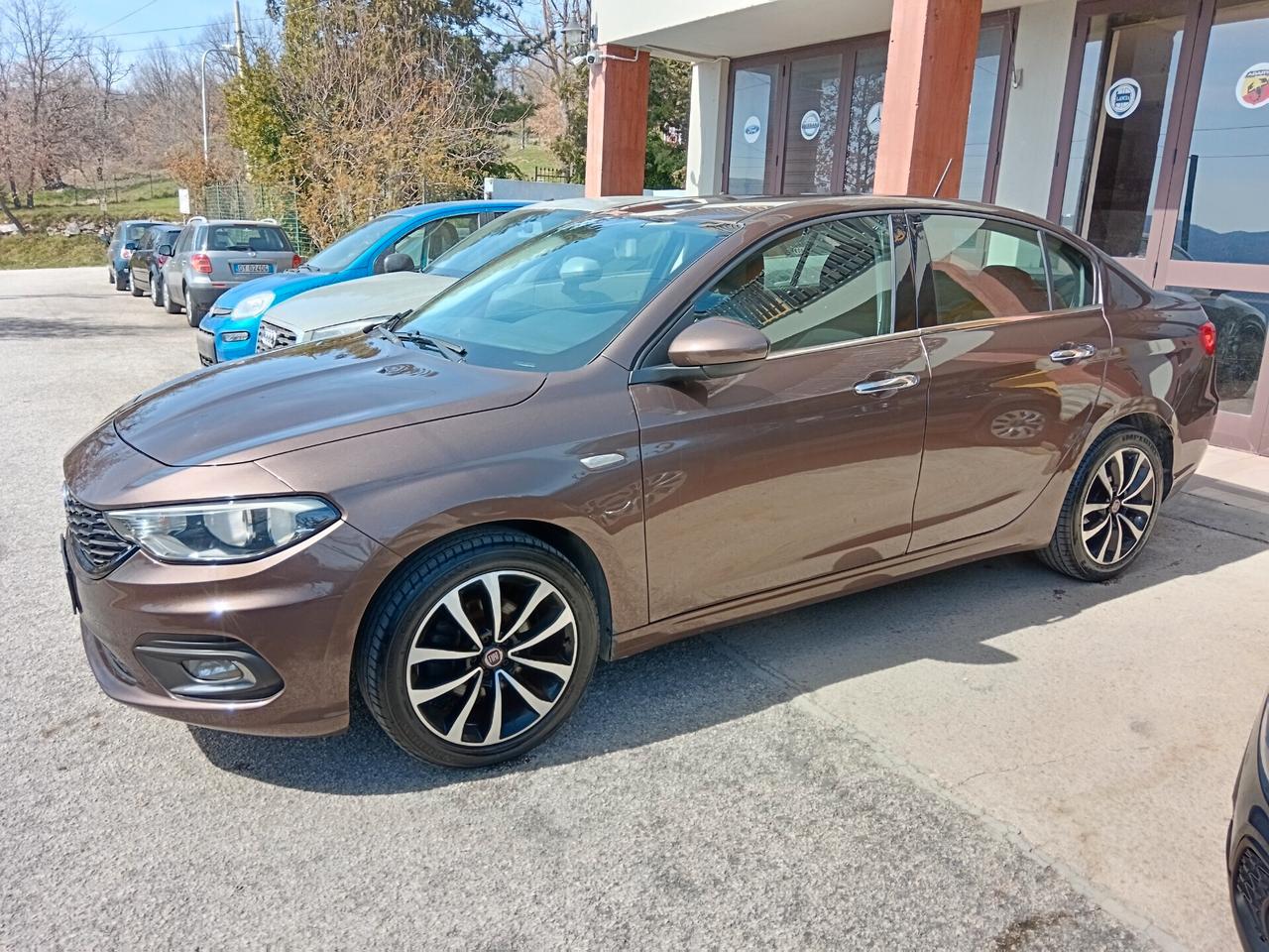 Fiat Tipo 1.6 MJT 120CV 4P NAVI RETROCAMERA