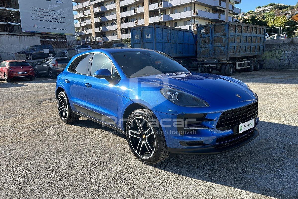 PORSCHE Macan 2.0