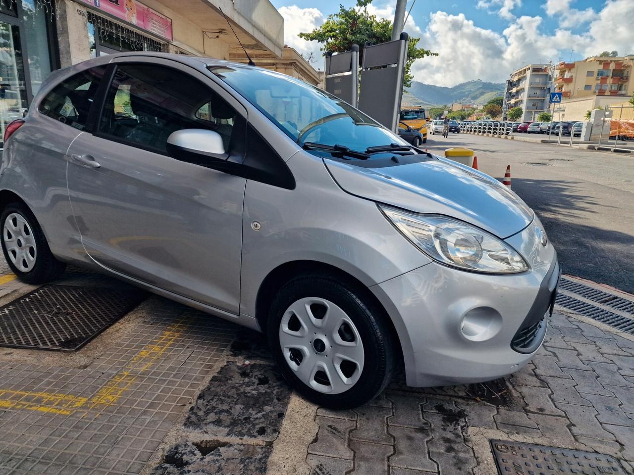 Ford Ka 1.2 8V 69CV KM 41500 COME NUOVA