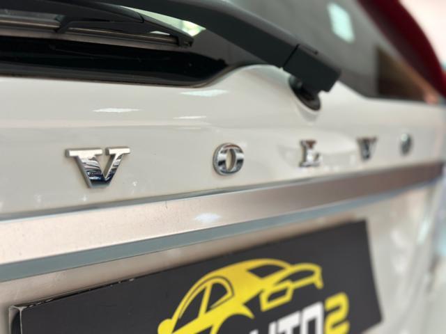 VOLVO XC60 D4 AWD Geartronic R-design*AUTO*